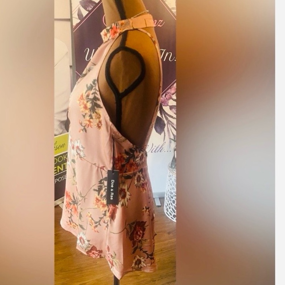 Doe & Rae Pink Floral Halter Blouse - Picture 2 of 4